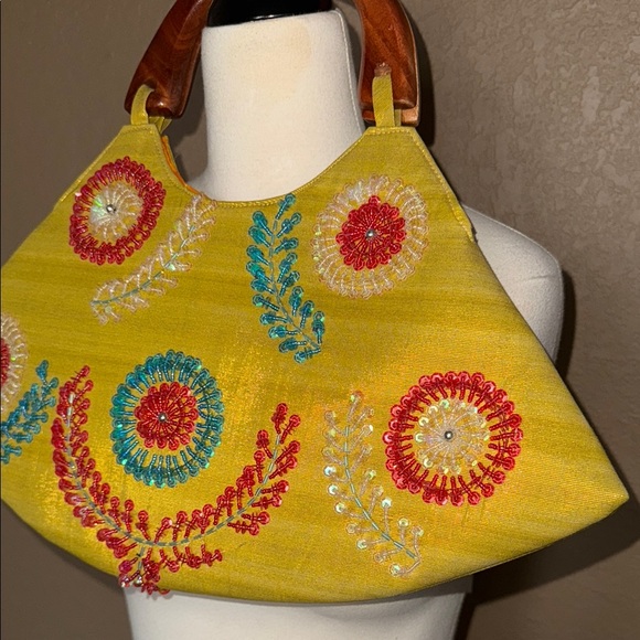 Vintage Green Bag with Floral Embroidered - Picture 4 of 11